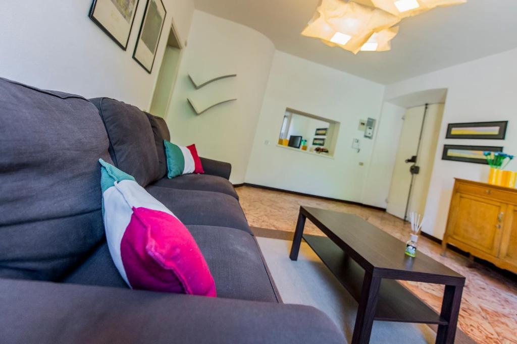 Le Residenze Del Conte Agudio Apartment Malgrate Cameră foto